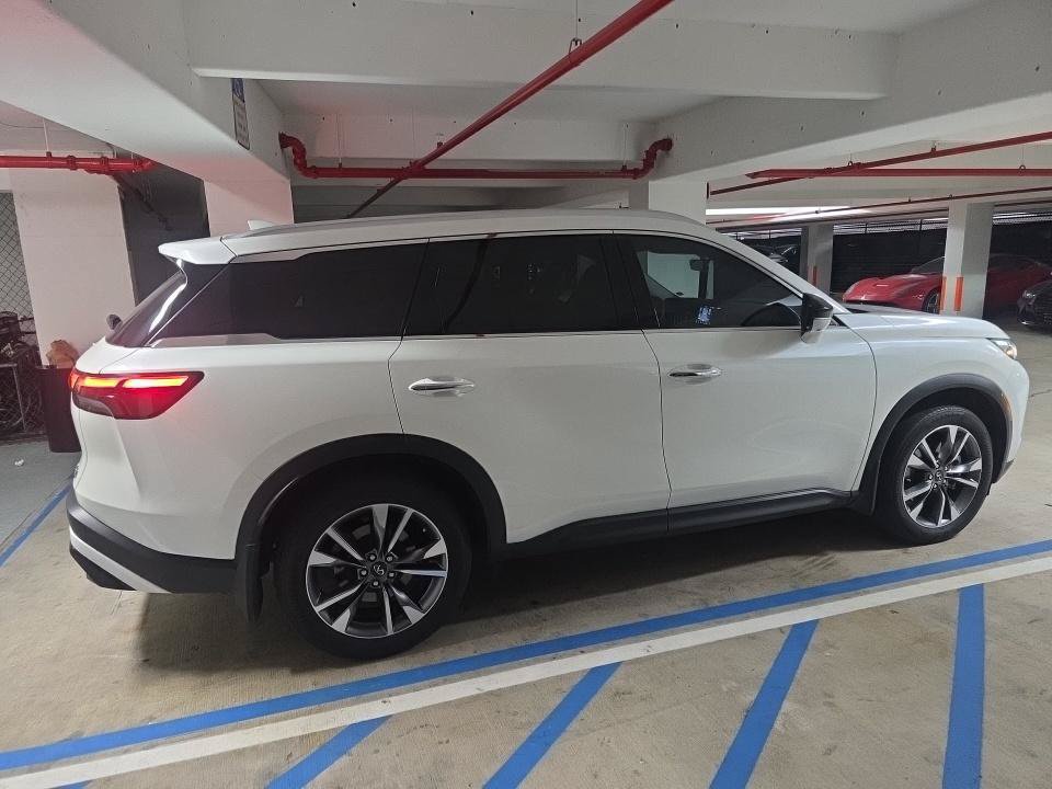 Used 2024 INFINITI QX60 Luxe FWD image 4
