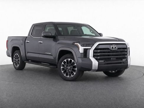 Used 2025 Toyota Tundra Limited AWD/4WD image 2