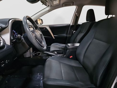 Used 2017 Toyota RAV4 LE image 16
