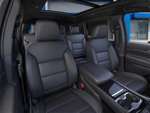New 2026 Chevrolet Traverse LT w/ Sun and Wheel Package image 16