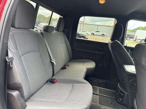 Used 2024 RAM 2500 Tradesman w/ Chrome Appearance Group AWD/4WD image 17