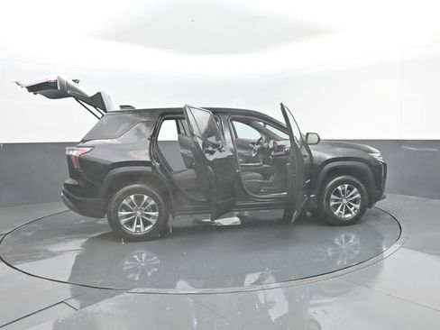 Used 2025 Chevrolet Equinox LT image 28
