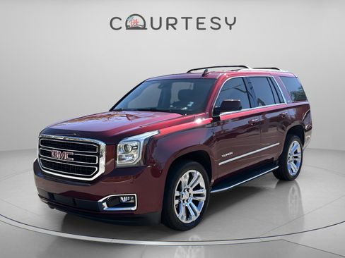 Used 2017 GMC Yukon SLT w/ Premium Edition image 4