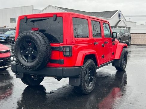 Used 2015 Jeep Wrangler Unlimited Sahara w/ Quick Order Package 24X AWD/4WD image 6