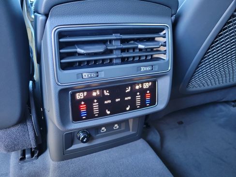 New 2026 Audi Q8 Premium Plus image 15