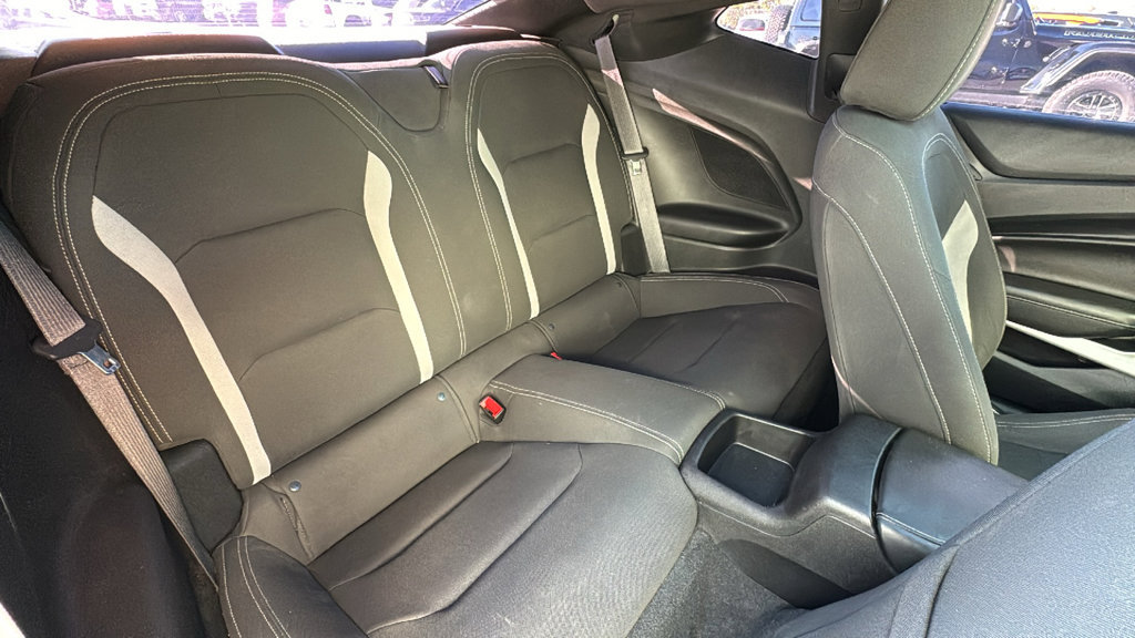 Used 2018 Chevrolet Camaro SS RWD image 18