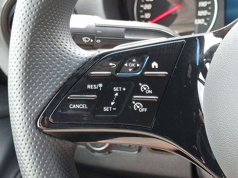 Used 2025 Mercedes-Benz Sprinter 2500 image 22