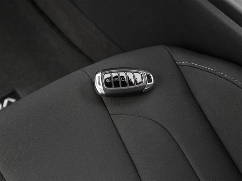 Used 2023 Hyundai Elantra SEL w/ Convenience Package FWD image 51