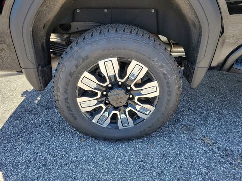 New 2025 GMC Sierra 2500 Denali w/ Denali Reserve Package image 4