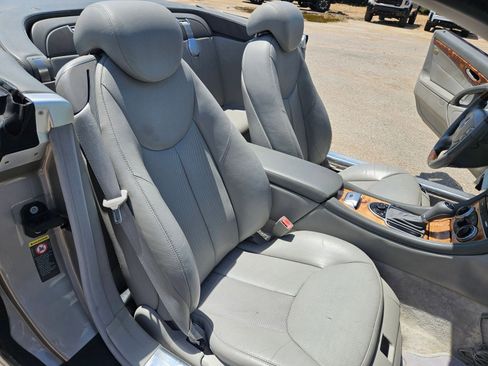 Used 2007 Mercedes-Benz SL 550 image 24