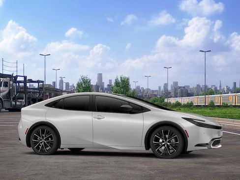 New 2026 Toyota Prius Limited FWD image 13