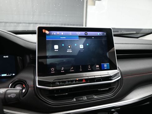 Used 2022 Jeep Compass Trailhawk w/ Trailhawk Elite Group image 12