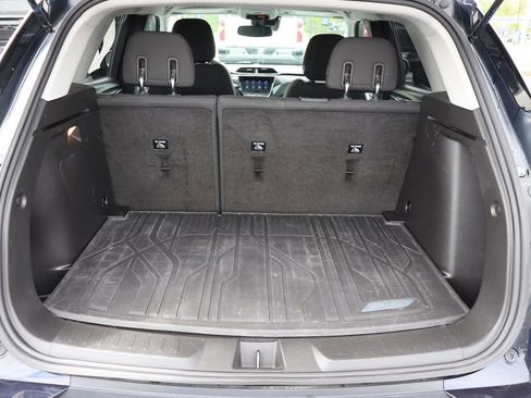 Used 2021 Chevrolet TrailBlazer LT w/ Convenience Package FWD image 21