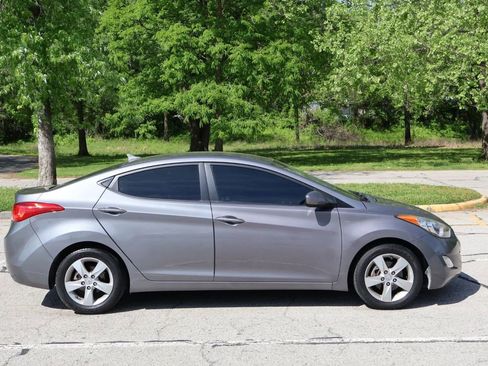 Used 2012 Hyundai Elantra GLS w/ Preferred Pkg 3 image 4