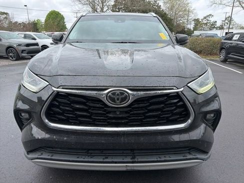 Used 2020 Toyota Highlander Platinum image 8