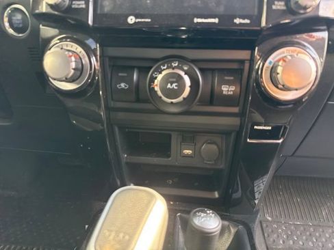 Used 2020 Toyota 4Runner TRD Off-Road Premium w/ Moonroof Package AWD/4WD image 16