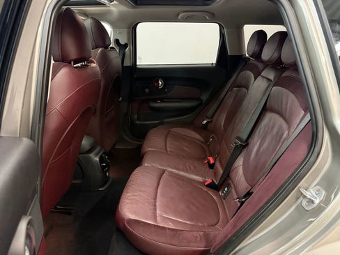 Used 2017 MINI Cooper Clubman image 18