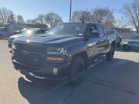 Used 2018 Chevrolet Silverado 1500 LT w/ Rally 2 Edition image 1