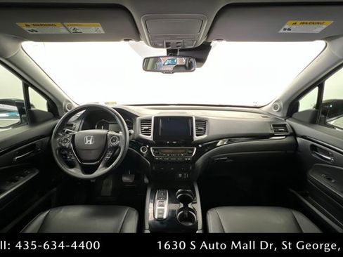 Used 2017 Honda Pilot Touring image 9