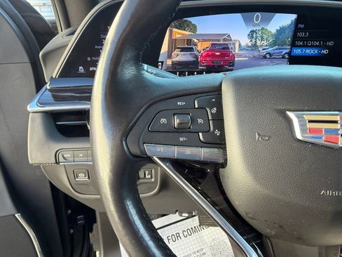 Used 2021 Cadillac Escalade Sport w/ Driver Assist Tech Package AWD/4WD image 32