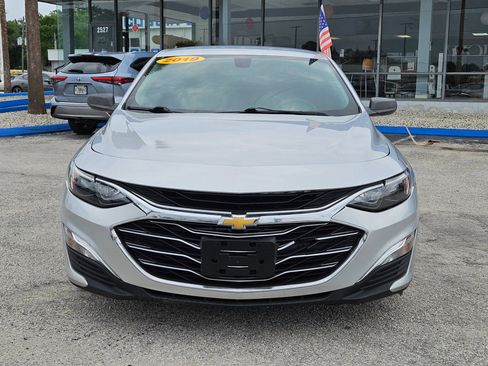 Used 2019 Chevrolet Malibu LS FWD image 3