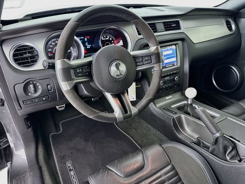 Used 2013 Ford Mustang Shelby GT500 RWD image 4