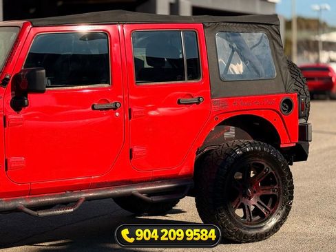 Used 2018 Jeep Wrangler Unlimited Sport AWD/4WD image 3