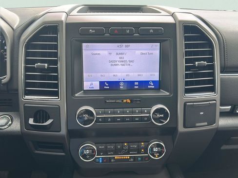 Used 2021 Ford Expedition XLT RWD image 13
