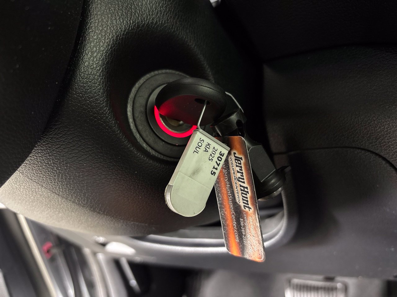 Used 2025 Kia Soul LX w/ LX Technology Package FWD image 16