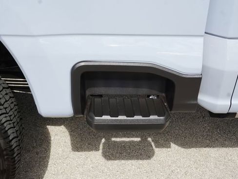 Certified 2024 Ford F250 Limited w/ FX4 Off-Road Package AWD/4WD image 36