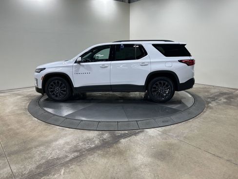 Used 2023 Chevrolet Traverse RS AWD/4WD image 11
