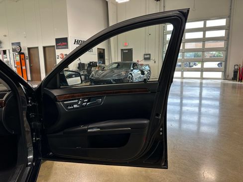 Used 2013 Mercedes-Benz S 550 image 39