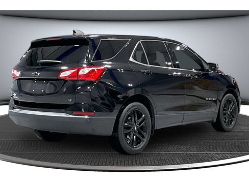 Used 2020 Chevrolet Equinox LT w/ Midnight Edition FWD image 17