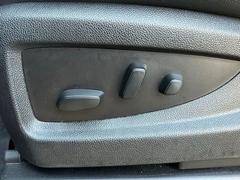 Used 2017 Chevrolet Suburban LT w/ LT Signature Package image 17