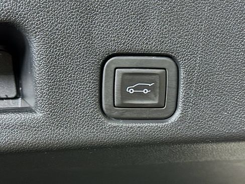 Used 2024 GMC Acadia AT4 AWD/4WD image 14