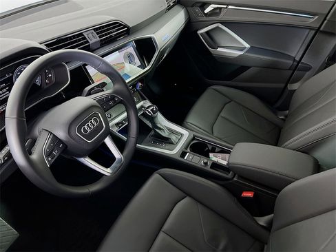 Used 2022 Audi Q3 2.0T Premium Plus image 9