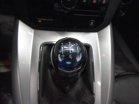 Used 2009 Saturn Sky Ruby Red image 17