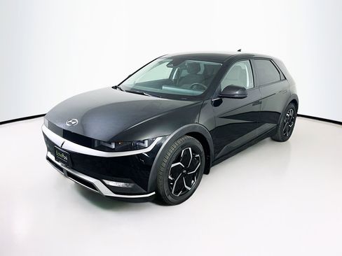 Used 2024 Hyundai Ioniq 5 SEL RWD image 3
