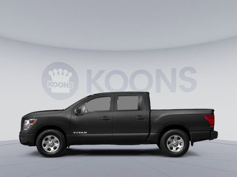 Used 2021 Nissan Titan S image 4
