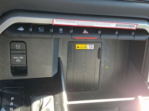 Certified 2024 Toyota Sequoia Platinum AWD/4WD image 27