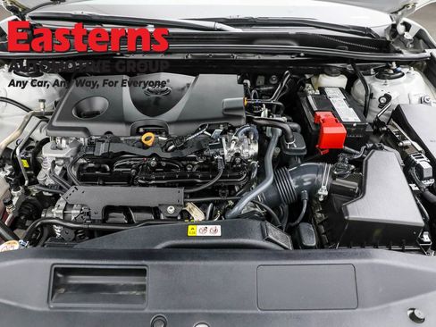 Used 2024 Toyota Camry SE image 7