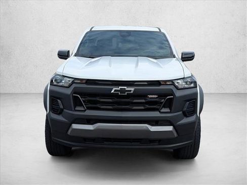 Used 2024 Chevrolet Colorado Trail Boss w/ Advanced Trailering Package AWD/4WD image 2