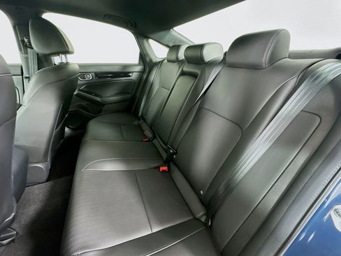 Used 2025 Honda Civic Sport image 32