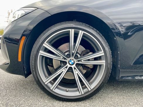 Used 2023 BMW 330i xDrive 330i xDrive w/ Driving Assistance Package image 9