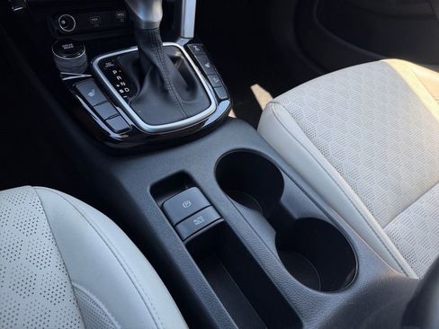 Used 2022 Kia Seltos SX w/ Sunroof Package AWD/4WD image 24