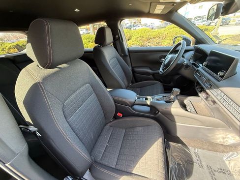 Used 2023 Honda HR-V Sport image 37