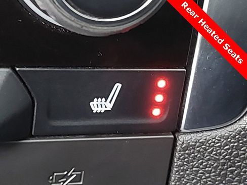 Used 2024 Chevrolet Suburban High Country image 15