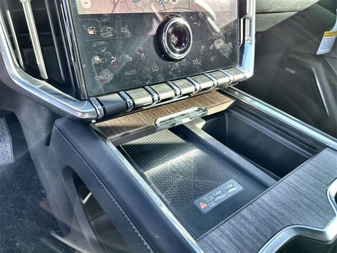 New 2026 GMC Acadia Denali w/ Super Cruise Package image 27