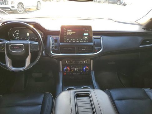 Used 2022 GMC Yukon SLT w/ SLT Luxury Package image 13