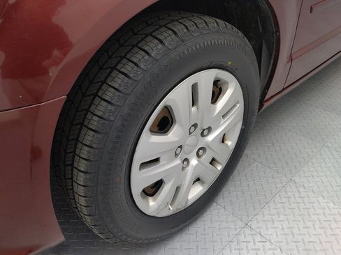 Used 2017 Dodge Grand Caravan SE image 31